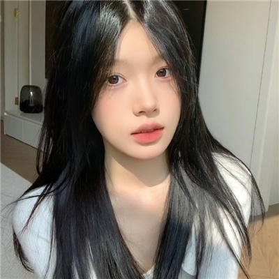 深深腥红